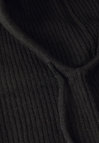 Pier One Čepice - black