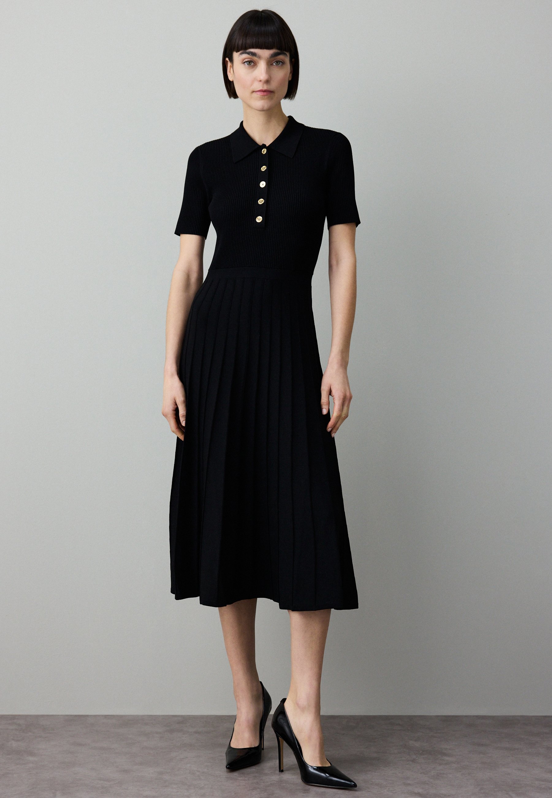 MICHAEL Michael Kors FIT FLARE MIDI - Jumper dress - black - Zalando.co.uk