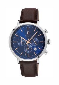 Montre chronographe pour homme avec un cadran bleu marine, un boîtier en acier inoxydable argenté, un bracelet en cuir brun, un affichage de la date et des accents en or rose.