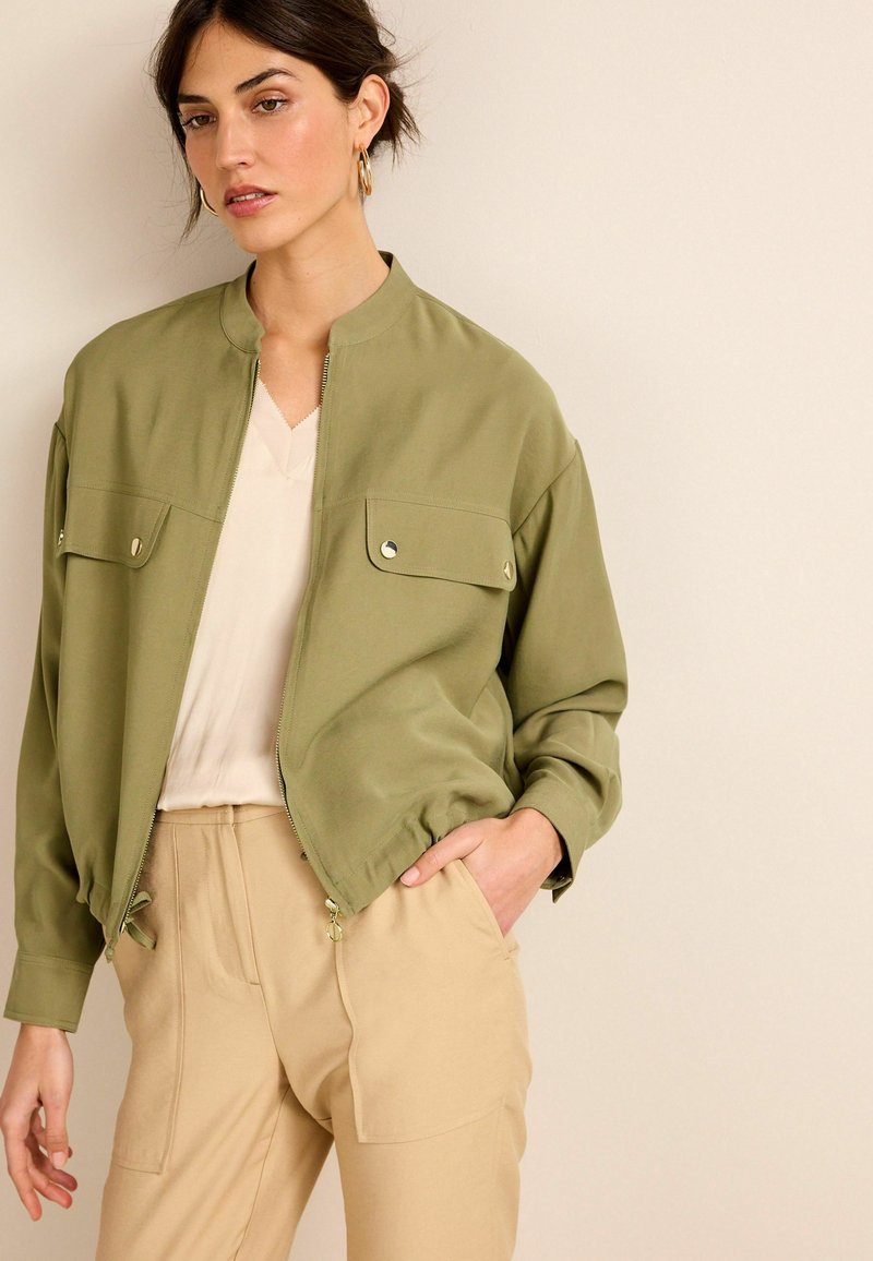 Next TAILORED COLLARLESS JACKET Leichte Jacke khaki green/grün