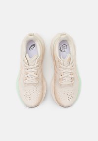 ASICS NOVABLAST 4 - Chaussures de running sur route - oatmeal/moonrock