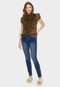 Saint Tropez LILJA DREA SS - Pogājama blūze - army green dot