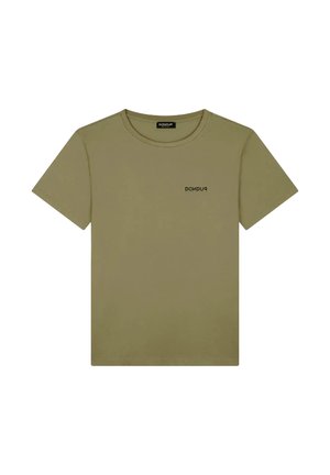T-shirt verde oliva realizzato in morbido cotone, con scollatura a girocollo e maniche corte. Piccolo logo nero sul lato sinistro del petto.