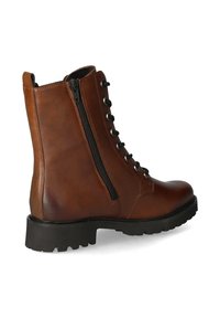 Bottines en cuir marron avec une fermeture éclair latérale, un laçage à l'avant, une surface texturée et une semelle en caoutchouc noir robuste.