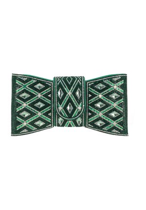 Duża zielona kopertówka w kształcie kokardy, ozdobiona geometrycznymi wzorami z kryształków i refleksyjnymi akcentami klejnotów.