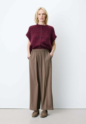 Grace & Mila, PANTALON FLUIDE JAMBE LARGE TAILLE MI-HAUTE TAUPE NOBLESSE - Pantalon classique - taupe