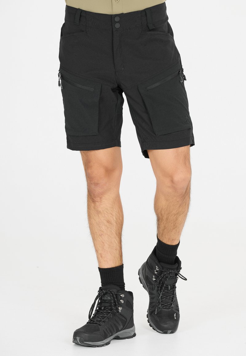 Herre sorte cargo shorts lavet af slidstærkt stof, med flere lynlåslommer og et struktureret design til udendørsaktiviteter.