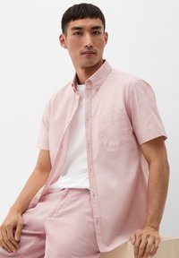 s.Oliver KURZARM MIT BUTTON-DOWN-KRAGEN - Hemd - rosa
