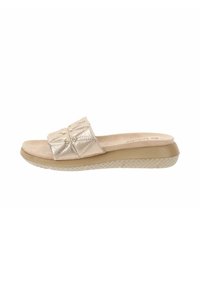 Sandale à glissière beige clair avec un éclat métallique, dotée d'un détail de nœud et d'une semelle texturée et rembourrée pour plus de confort.