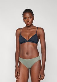 Roxy SHINY WAVE HIPSTER - Donji dijelovi bikinija - agave green