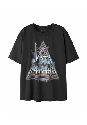 T-shirt noir à manches courtes avec un grand logo triangulaire du groupe Def Leppard et un graphisme d'éclair sur le devant.