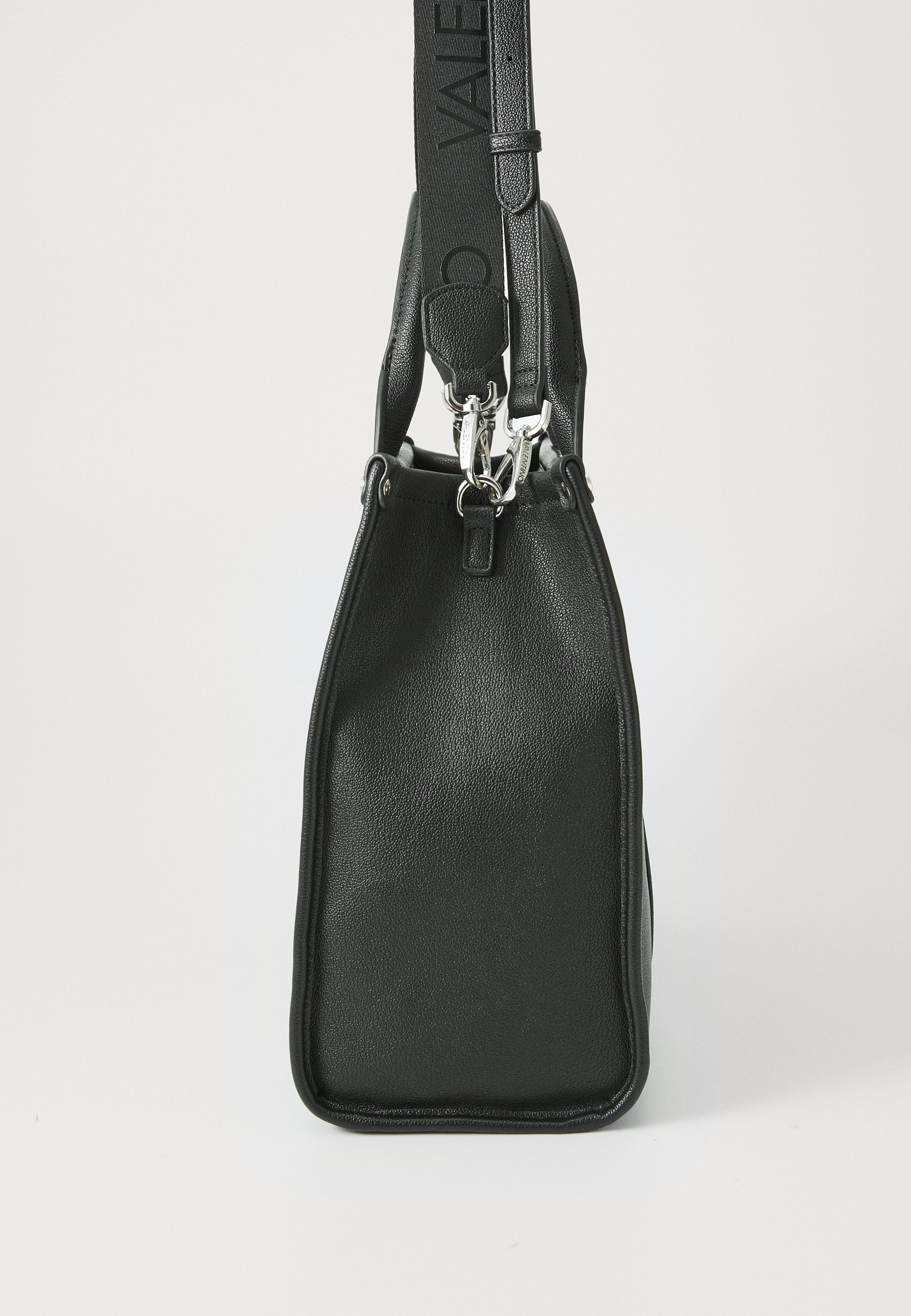 新作【VALENTINO BAGS】SYRIA ロゴ 2WAY ハンドバッグ Valentino Bags Syria Re Black Handbag VBS8YH05NERO