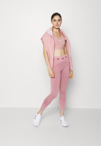 adidas Performance Sujetadores deportivos con sujeción ligera - mauve/white