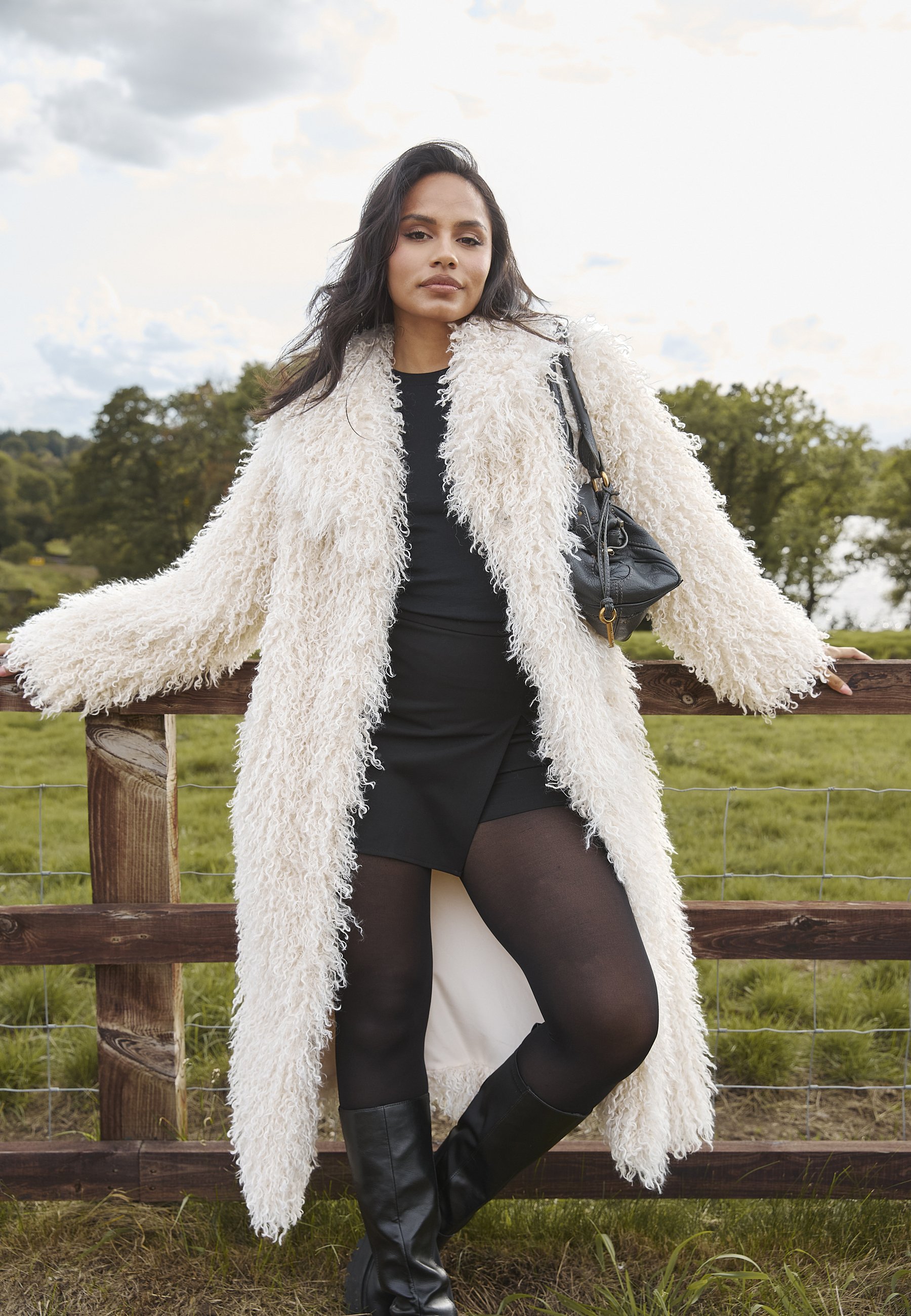 South Beach MONGOLIAN FLUFFY LONG LINE - Trenchcoat - cream/white