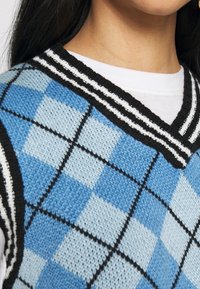 The Ragged Priest Strickpullover - blue