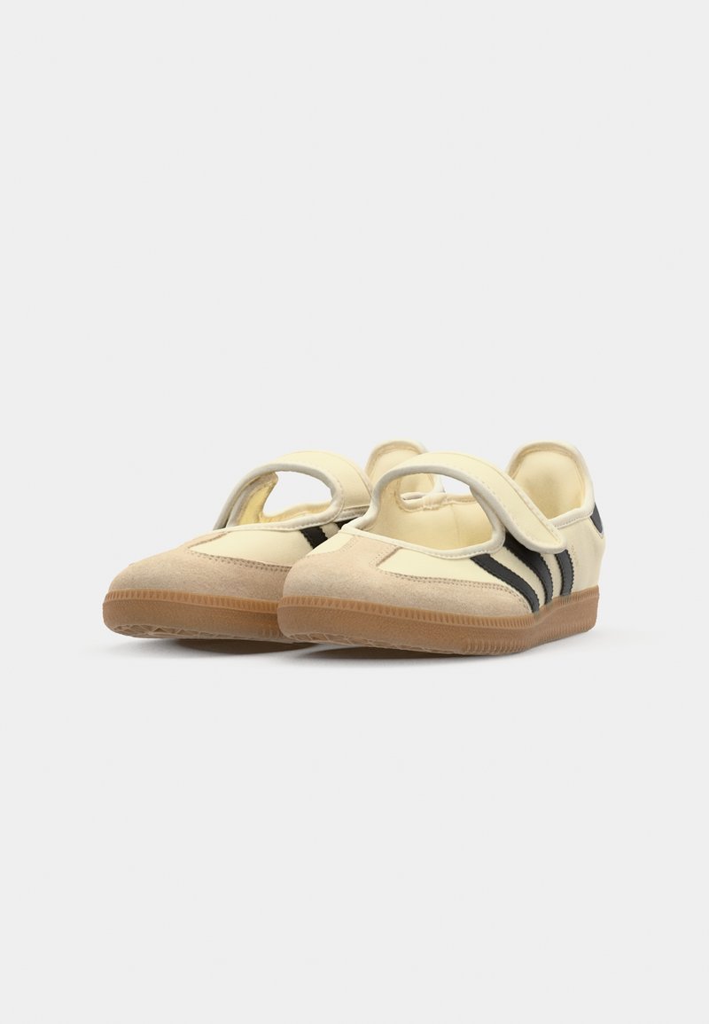 adidas Originals SAMBA JANE - Ballerinaskor med remmar - cream white/core black