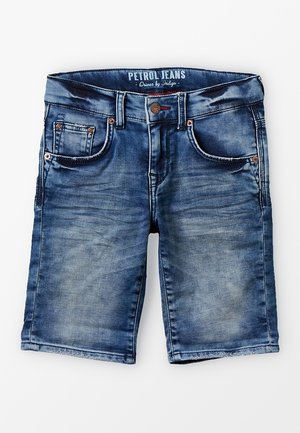 Denim shorts in een vervaagde blauwe wassing. Beschikt over vijf zakken, metalen klinknagels en een knoopsluiting. Rechte snit met een gladde textuur.