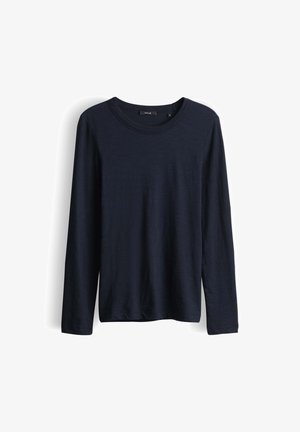 T-shirt à manches longues bleu marine à col rond avec un design simple, présenté sur un fond blanc.