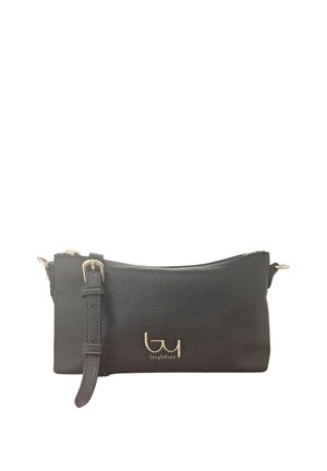 Borsa a tracolla nera in pelle strutturata con tracolla regolabile e logo dorato "byblos" sul davanti.