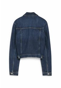 Tmavě modrá džínsová bunda s cropped střihem, klasickým límcem a knoflíkovými manžetami. Jemné štepování na zadní části a ramenou.