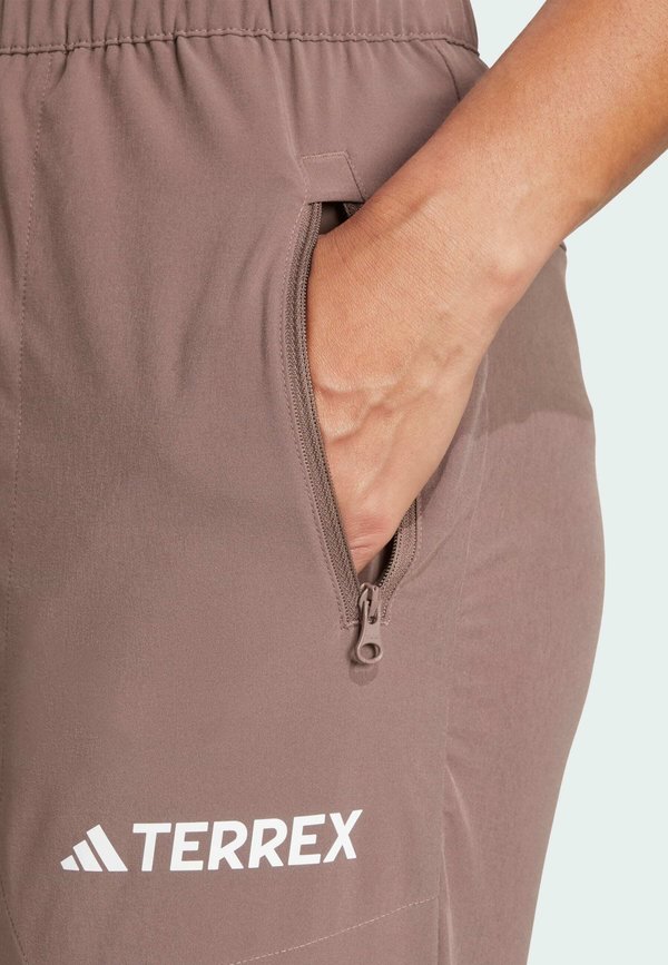 Tracksuit bottoms - earth strata3