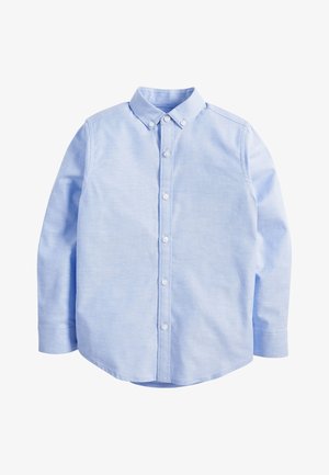 Lyseblå langærmet skjorte med knapper og button-down krave vist på hvid baggrund.