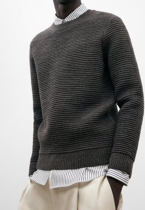 Jumper - dark brown