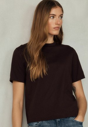 Next, REGULAR FIT - CREW NECK T-SHIRT - Základné tričko - chocolate brown