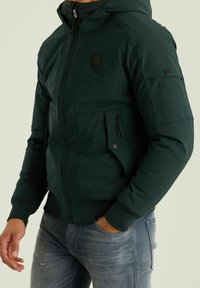 CHASIN' Vinterjacka - dark green