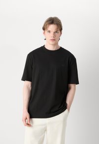 Calvin Klein Jeans COLORBLOCK TEE - Camiseta estampada - black