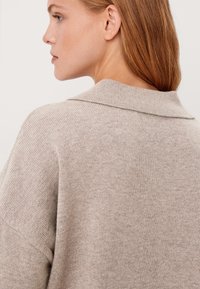 s.Oliver BLACK LABEL À COL  - Sweater - beige melange