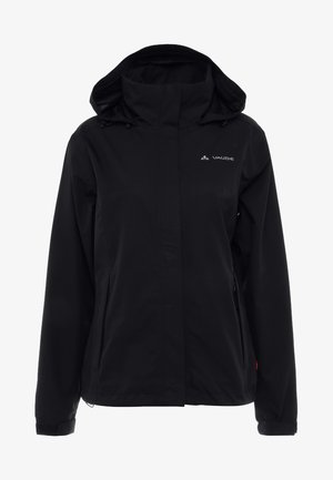 Heuplange zwarte waterdichte jas met een capuchon. Voorzien van ritssluiting zijzakken en een logo op de bovenste linker borst. Gladde textuur.