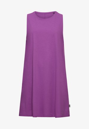 Robe sans manches violette en tissu doux, avec un col rond, une coupe ample et un ourlet droit. Design simple, sans motifs ni ornements.