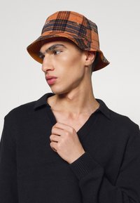 Only & Sons ONSPOWEE LIFE STRAIGHT - Camisola - black