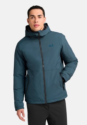 Veste isolée verte canard avec capuche, fermeture éclair à l'avant et deux poches latérales. Comprend des poignets élastiques et le logo de la marque sur la poitrine.