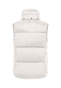 Puchowa, biała kamizelka z wysokim kołnierzem i zapięciem na napy. Posiada poziome pikowane sekcje oraz logo na kołnierzu. Gładka faktura.