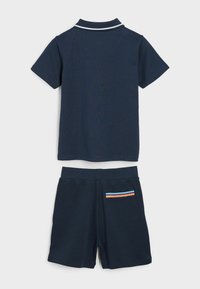 Unausgewählt, navy