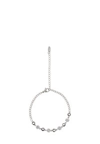 Ezüst lánc karkötő, váltakozó átlátszó kövekkel és fekete díszítésekkel, homárkapoccsal és állítható hosszúságú lánccal.