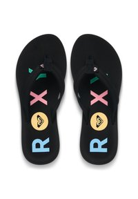 Μαύρες σαγιονάρες με υφή στη σόλα, με πολύχρωμα γράμματα και εικονίδια σε μπλε, ροζ, πράσινο και κίτρινο κατά μήκος της ανατομικής σόλας.