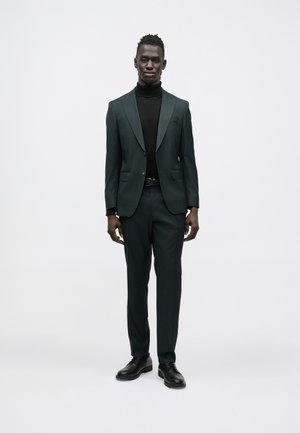 HUGE - Costume - dark green