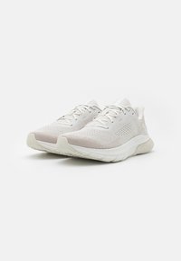 Under Armour HOVR TURBULENCE 2 - Hardloopschoenen voor op de weg - summit white/white