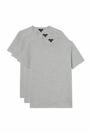 Tre ensfarvede lysegrå t-shirts med korte ærmer og rund hals stablet på en hvid baggrund.