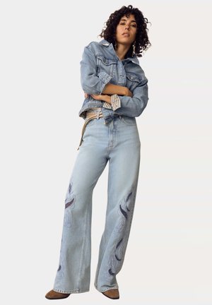 Marks & Spencer, Wide leg - light indigo