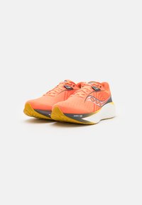 Saucony TRIUMPH 22 - Scarpe da corsa su strada - spice/canary