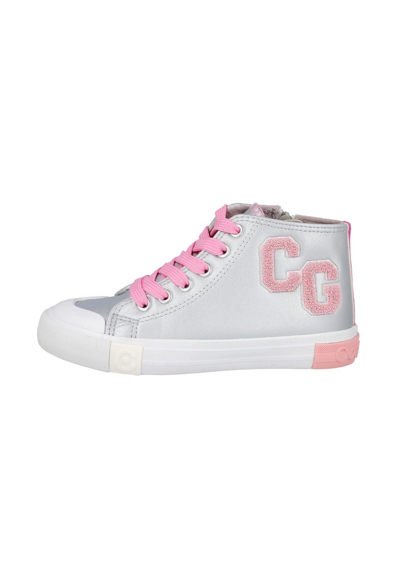 Zapatillas altas grises con cordones y acentos rosas. Presenta un logo bordado "CG" y una puntera y suela de goma blanca. Material suave.