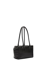 Schwarze Leder-Tote-Tasche mit zwei langen Griffen, rechteckiger Form, glatter Textur und silberfarbenen Hardware-Akzenten an den Seiten.