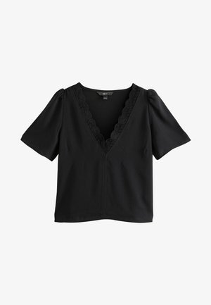 Sort kortærmet top med en dyb V-udskæring og blonde detaljer, glat stof og en afslappet pasform.