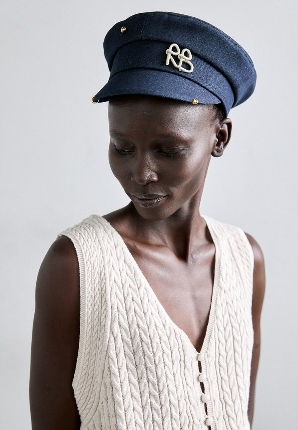 PIERCED LOGO PLAQUE BAKER BOY  - Cap