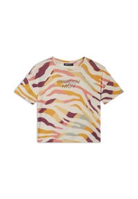 T-shirt corta a maniche corte in crema con motivi astratti ondulati in rosa, giallo e bordeaux. Presenta il logo "FREDDY MOV" in colore argento.