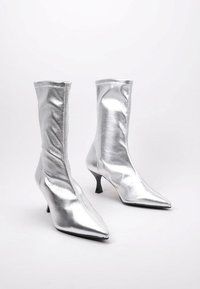 LIMMA VENEZUELA - Stiefelette - silver